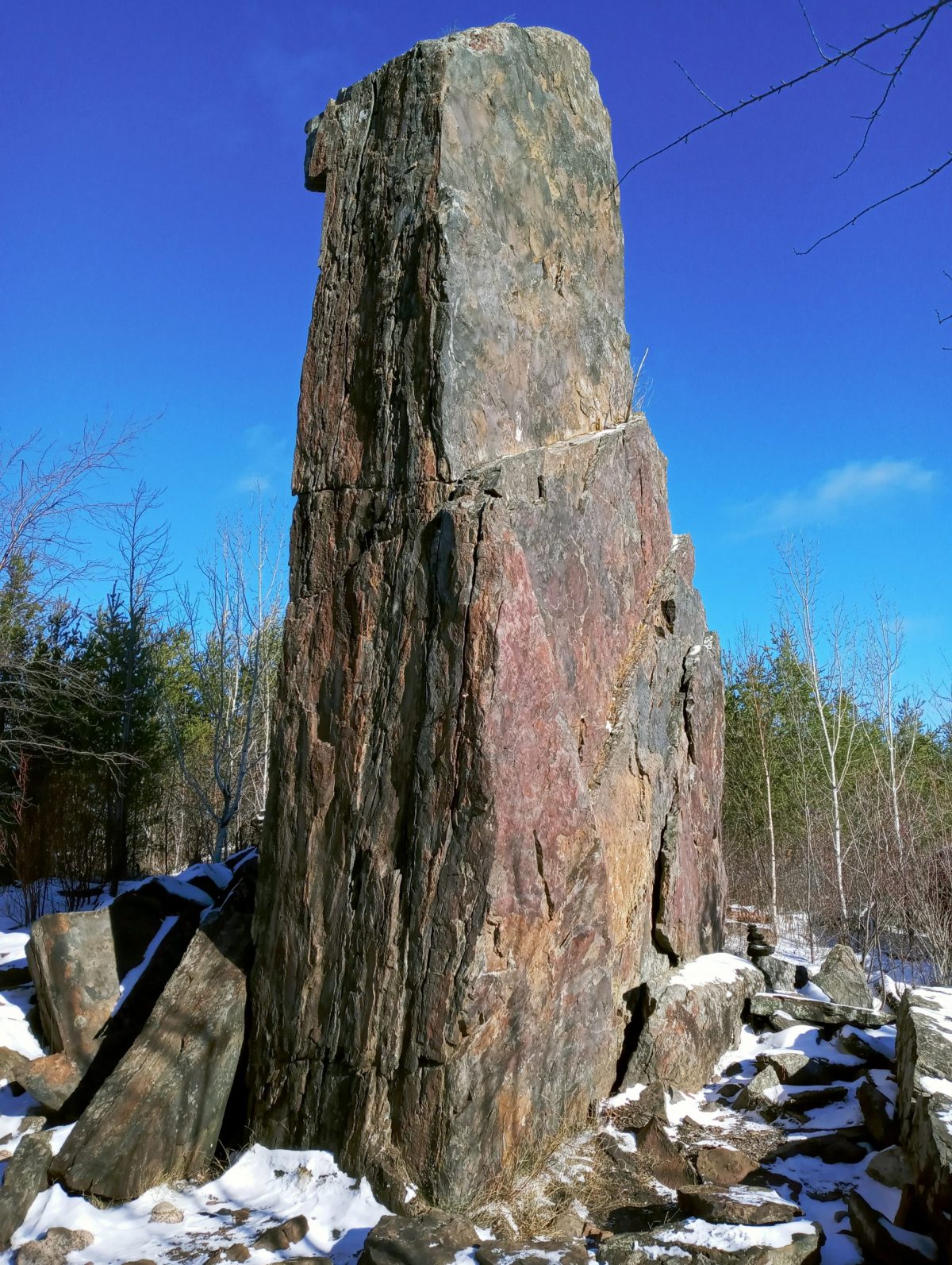 photo of magnetic rock in Minnesota