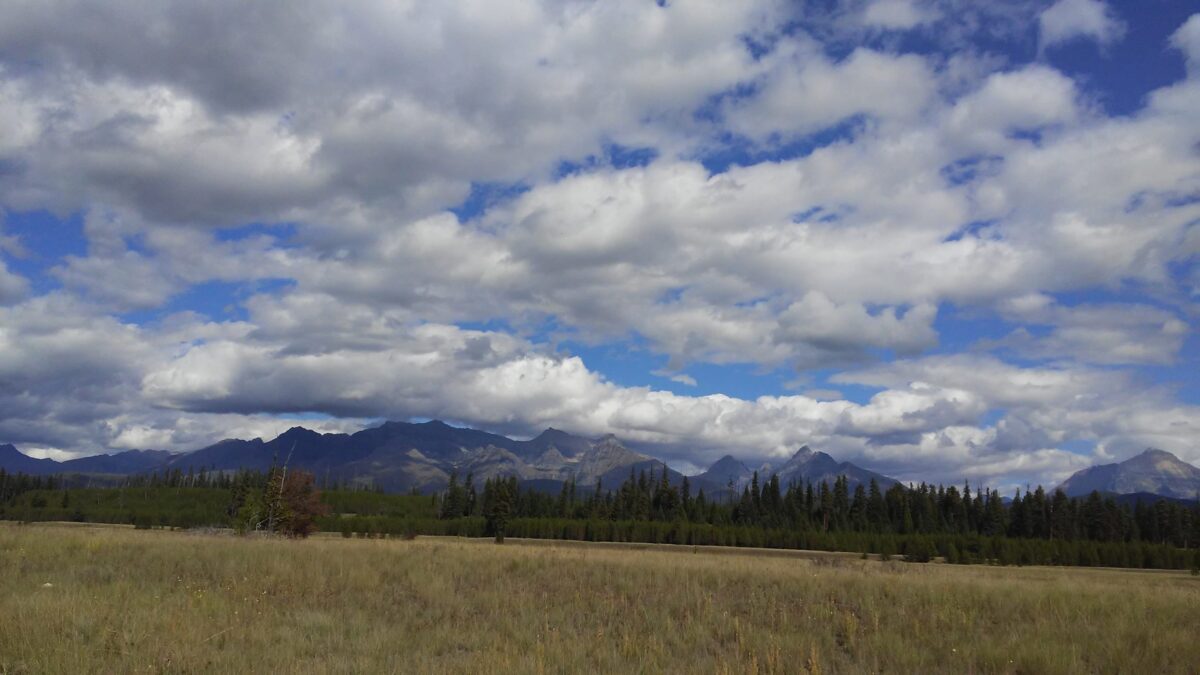 phot of Montana sky with clouds