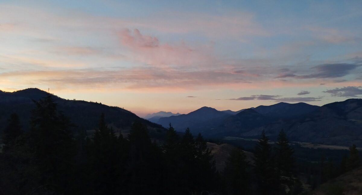 Photo of sunset over Sierra Nevada mountains
